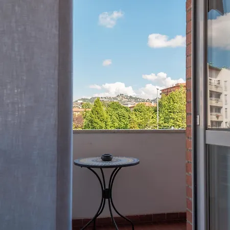 Pasqu Base Camp - Bgy Airport Apartmán